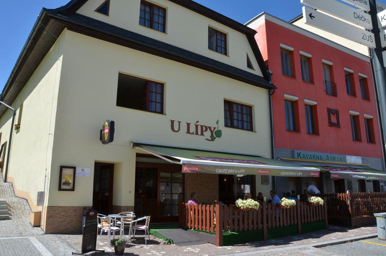 Ubytovani U Lipy Náchod エクステリア 写真