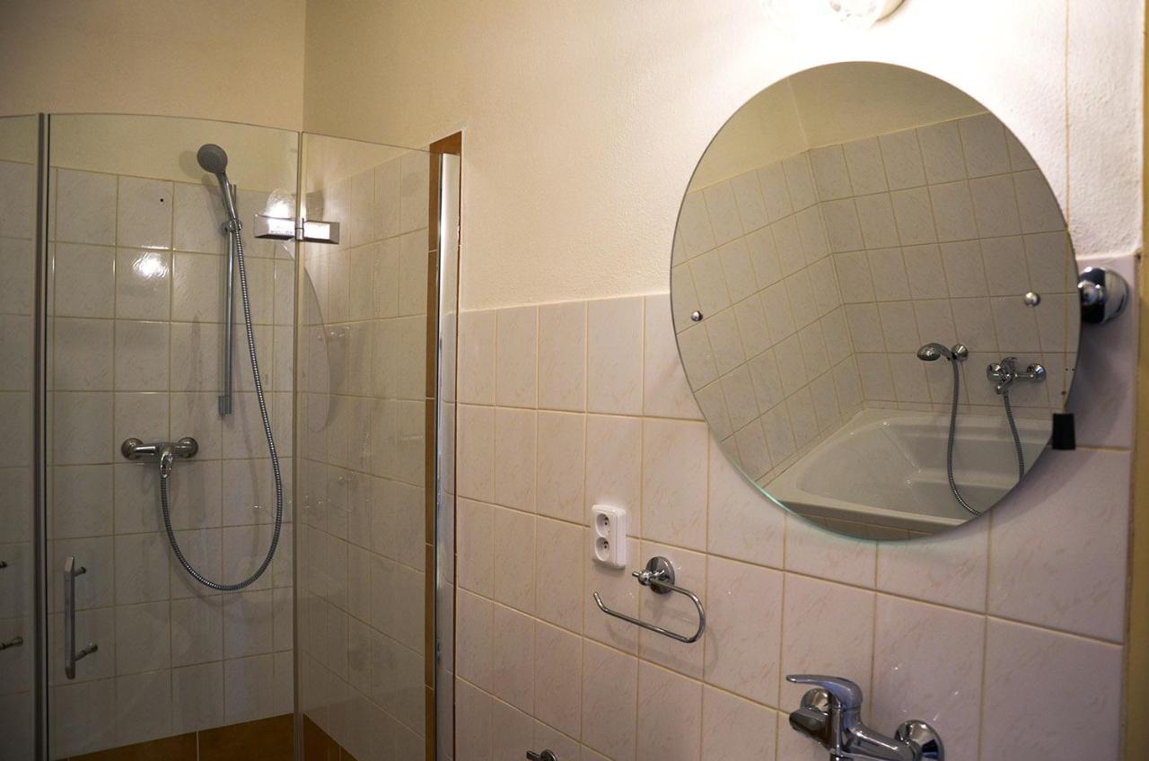 Ubytovani U Lipy Náchod エクステリア 写真